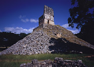 Photo tour of the Mayan Ruins at Labna - yucatan mayan ruins,yucatan mayan temple,mayan temple pictures,mayan ruins photos